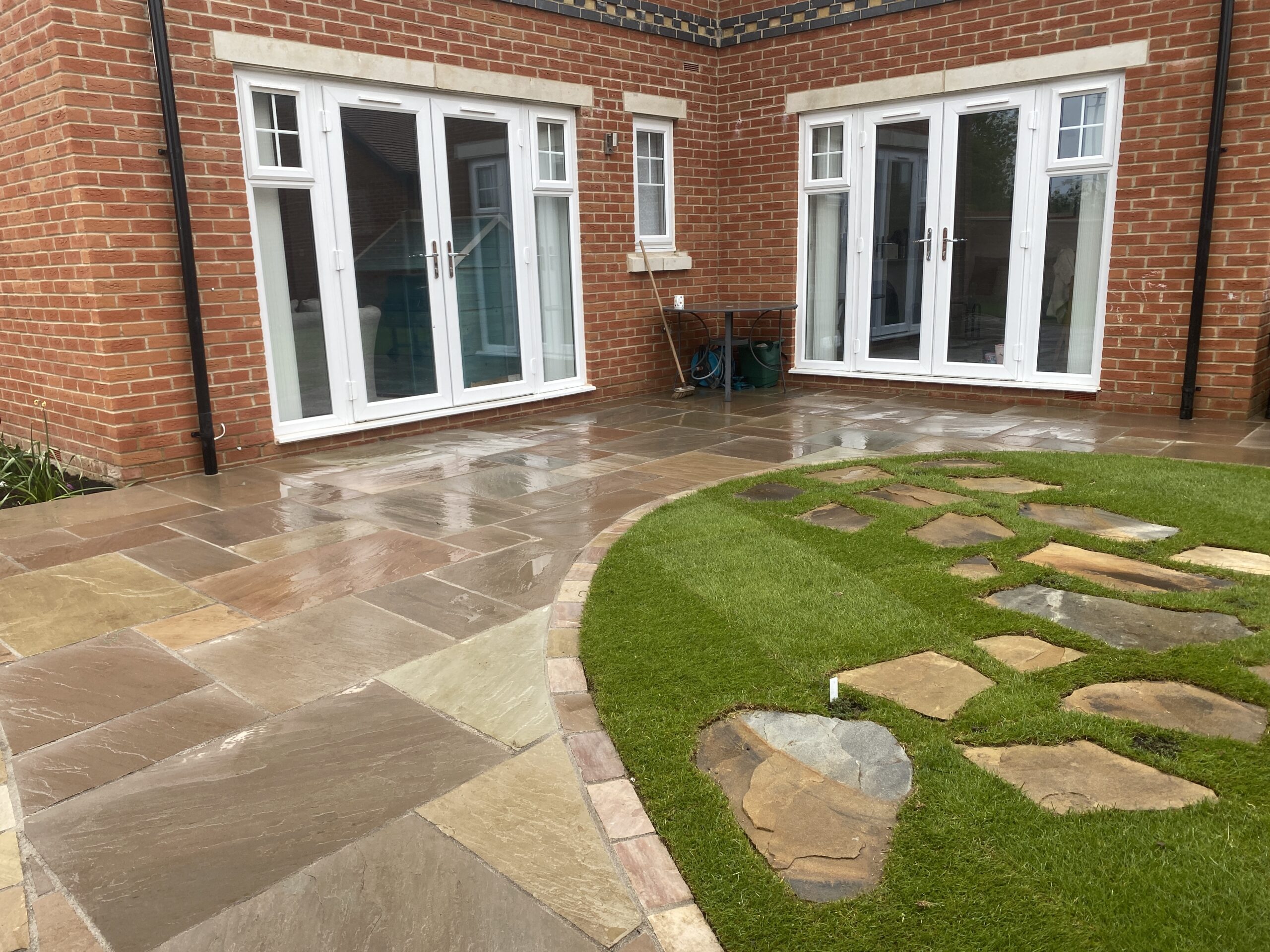 1A5A8674-20AC-48BD-BF15-BCA335A76829